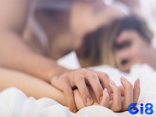 Nằm mơ địt nhau có nhiều kiểu dự báo khác nhau