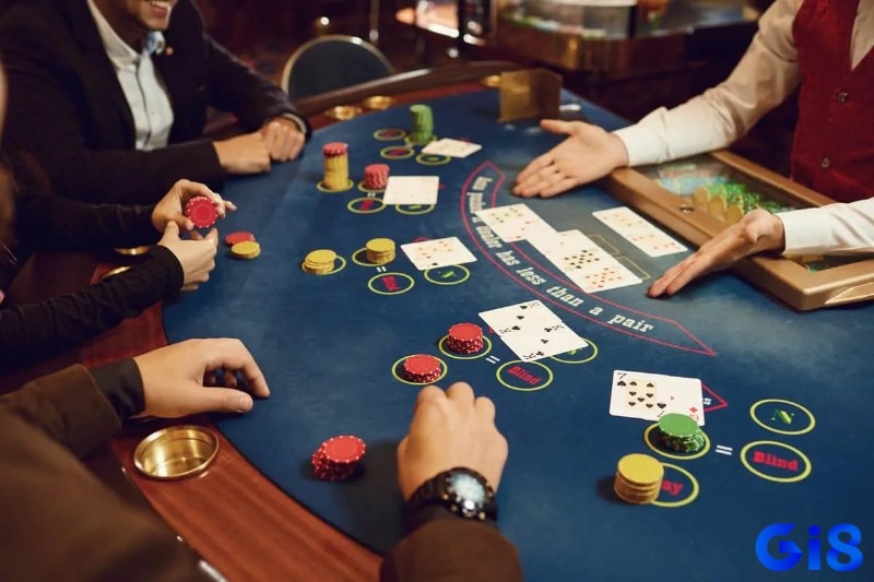 Phát triển chiến thuật chơi poker casino hiệu quả đòi hỏi sự kết hợp giữa kiến thức toán học, quản lý vốn và kinh nghiệm thực tế