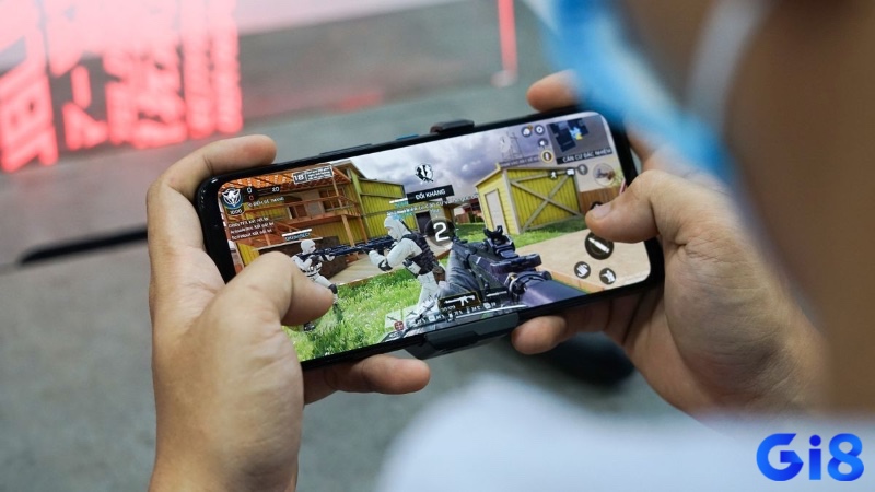 Màn hình sắc nét, pin bền và dung lượng lớn giúp duy trì trải nghiệm chơi các game đồ họa khủng trên Android liền mạch.