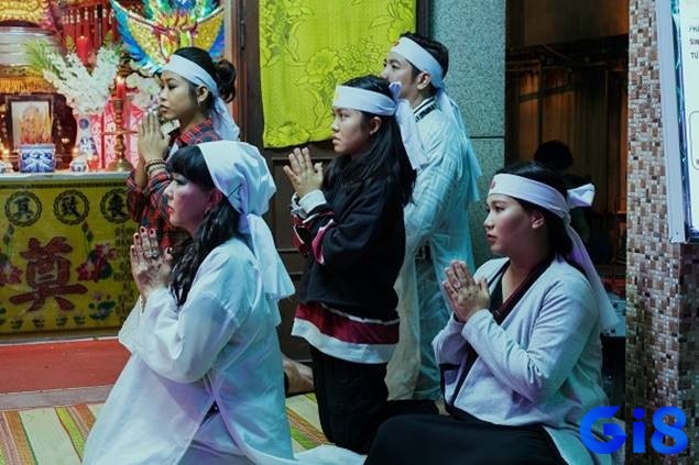 Mơ thấy bố chồng chết nhưng không ai khóc là lời nhắc gắn kết gia đình hơn