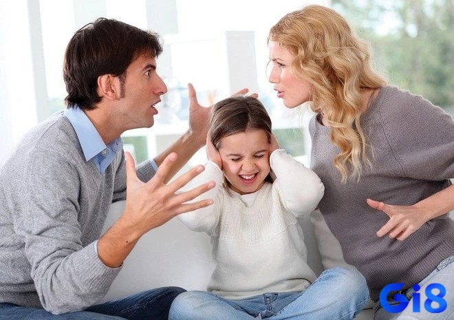 Giấc mơ liên quan đến mâu thuẫn gia đình hoặc rắc rối trong mối quan hệ cá nhân